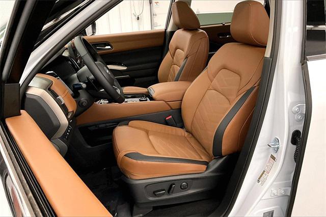 new 2025 Nissan Pathfinder car, priced at $48,998