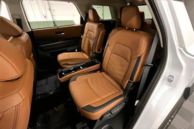 new 2025 Nissan Pathfinder car, priced at $48,998