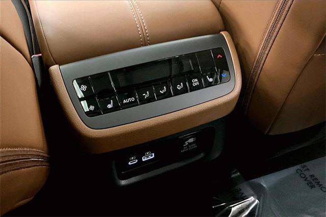 new 2025 Nissan Pathfinder car, priced at $48,998