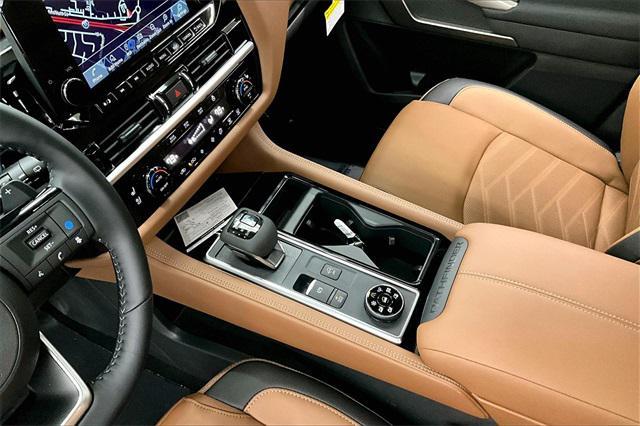 new 2025 Nissan Pathfinder car, priced at $48,998