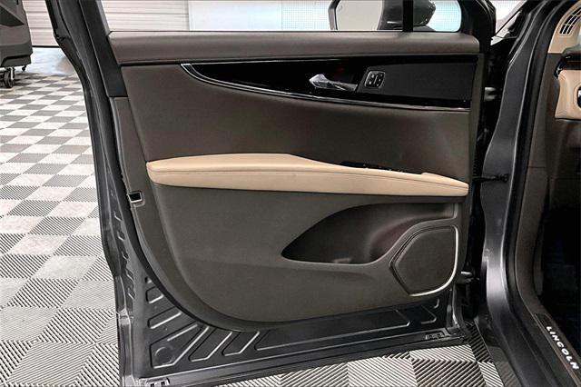 used 2022 Lincoln Nautilus car, priced at $38,998