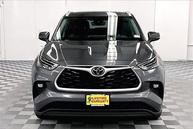 used 2022 Toyota Highlander car, priced at $31,783