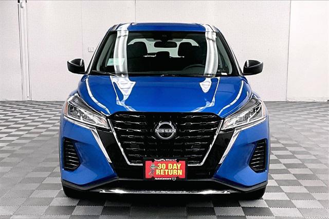new 2025 Nissan Kicks car, priced at $21,857