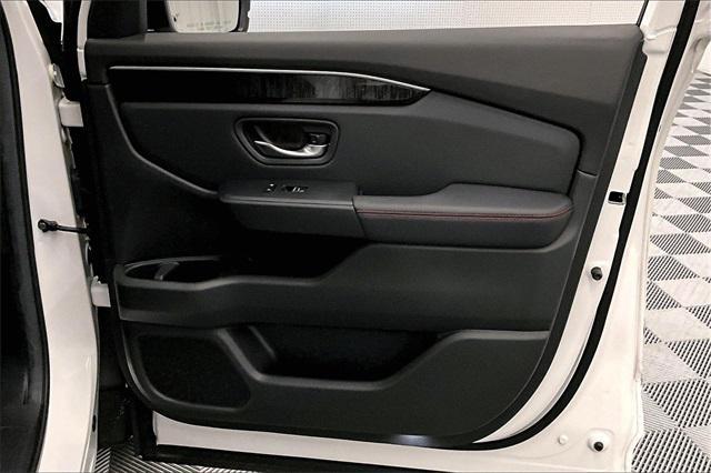 used 2025 Honda Pilot car, priced at $52,315