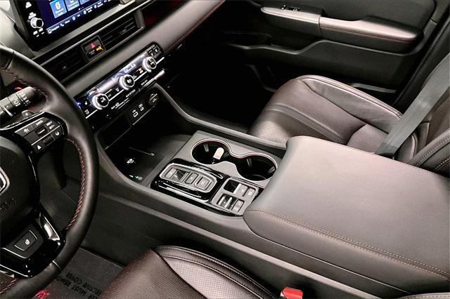 used 2025 Honda Pilot car, priced at $52,315