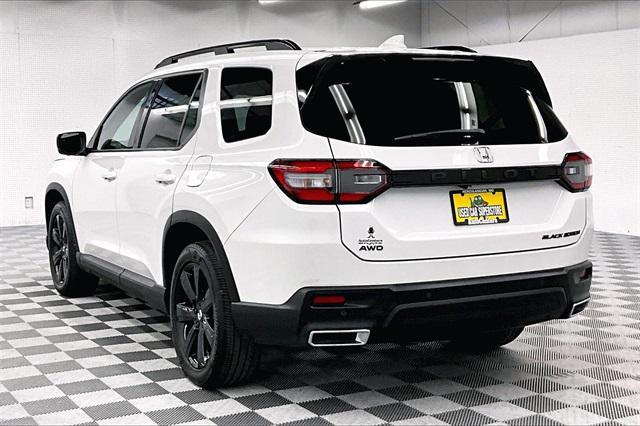 used 2025 Honda Pilot car, priced at $52,315
