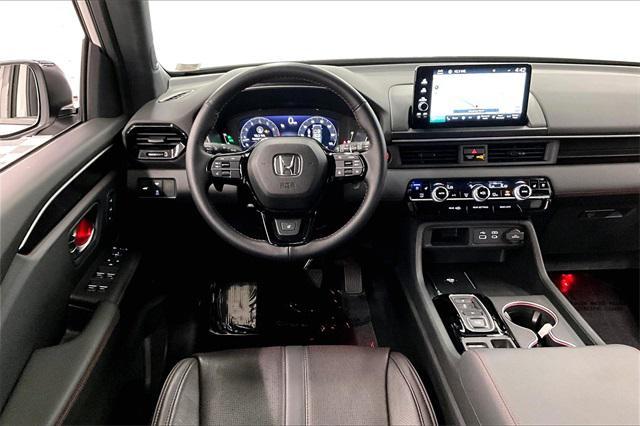 used 2025 Honda Pilot car, priced at $52,315