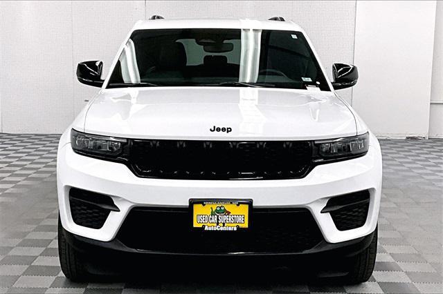 used 2024 Jeep Grand Cherokee car, priced at $34,598