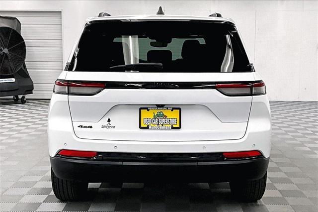 used 2024 Jeep Grand Cherokee car, priced at $34,598