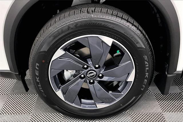 new 2025 Nissan Rogue car, priced at $30,680