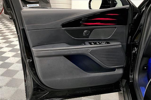 used 2024 Lincoln Nautilus car, priced at $44,061