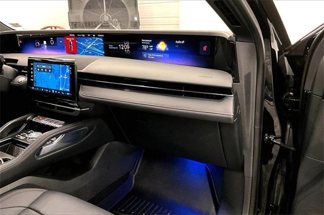 used 2024 Lincoln Nautilus car, priced at $44,061