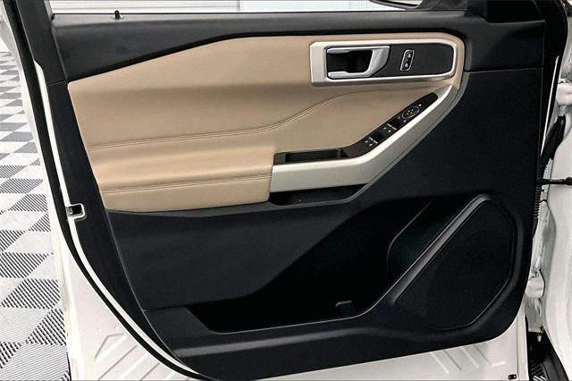 used 2021 Ford Explorer car
