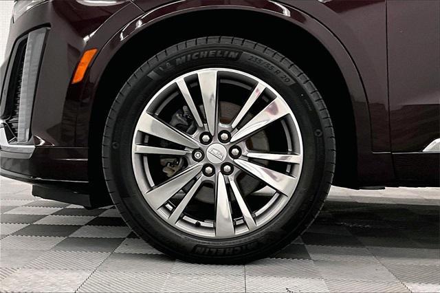 used 2021 Cadillac XT6 car, priced at $28,502