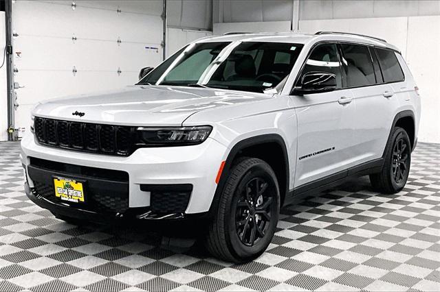 used 2024 Jeep Grand Cherokee L car, priced at $32,998