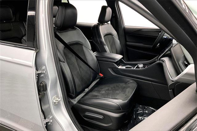 used 2024 Jeep Grand Cherokee L car, priced at $32,998