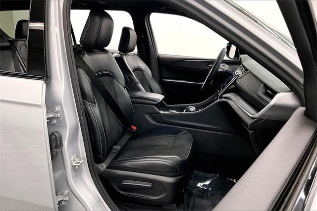 used 2024 Jeep Grand Cherokee L car, priced at $29,998