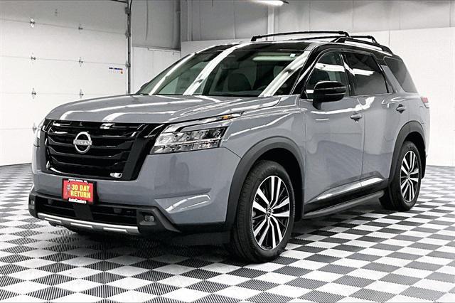 new 2024 Nissan Pathfinder car, priced at $47,626