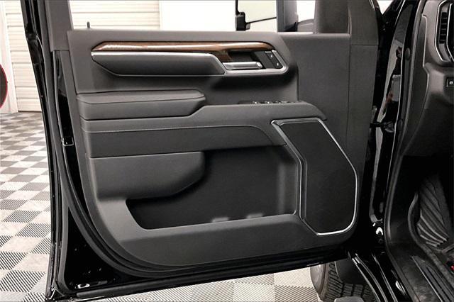 used 2024 Chevrolet Silverado 2500 car, priced at $61,316