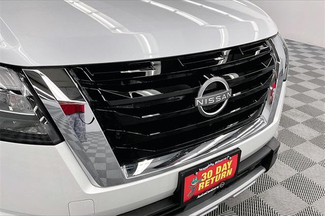 new 2025 Nissan Pathfinder car, priced at $50,187