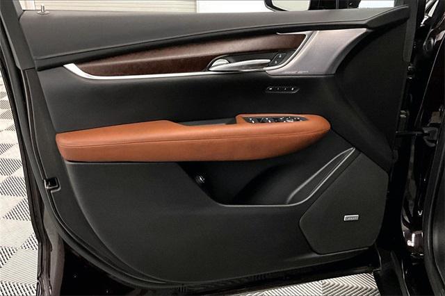 used 2021 Cadillac XT5 car, priced at $27,908