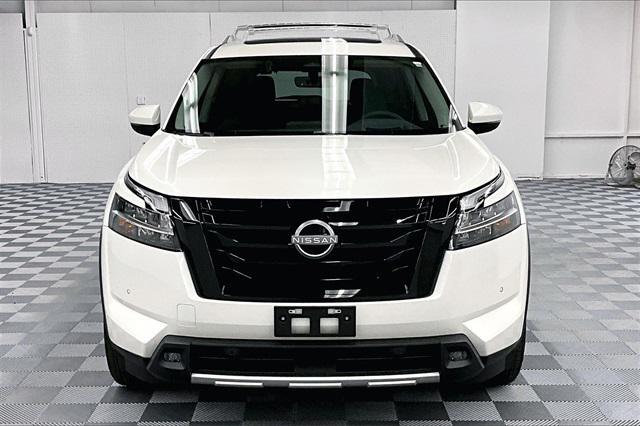 new 2024 Nissan Pathfinder car, priced at $47,024