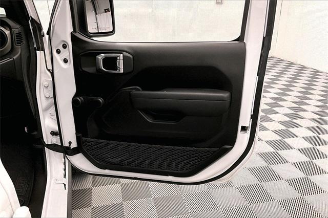 used 2022 Jeep Wrangler Unlimited car, priced at $31,678