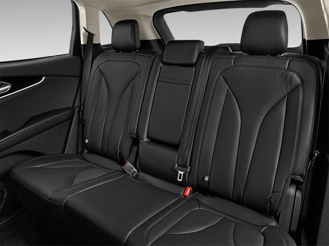 used 2022 Lincoln Nautilus car, priced at $41,398