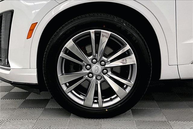 used 2023 Cadillac XT6 car, priced at $38,271