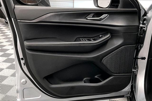 used 2023 Jeep Grand Cherokee car, priced at $30,782