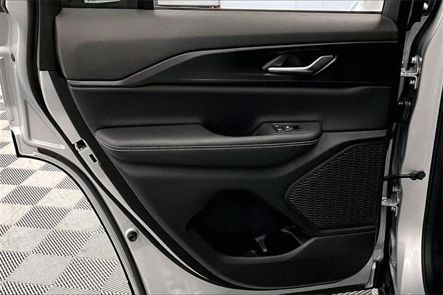 used 2023 Jeep Grand Cherokee car, priced at $30,782