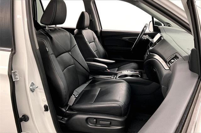 used 2022 Honda Pilot car, priced at $34,605