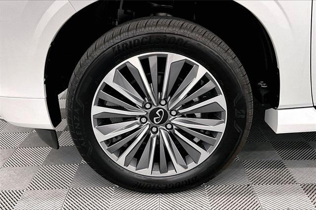 used 2025 INFINITI QX80 car, priced at $79,998