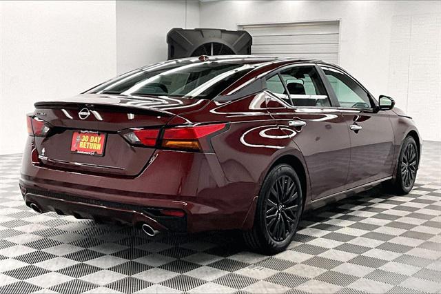 new 2025 Nissan Altima car, priced at $27,340