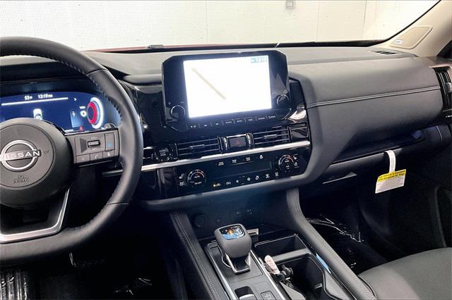 new 2025 Nissan Pathfinder car, priced at $50,141