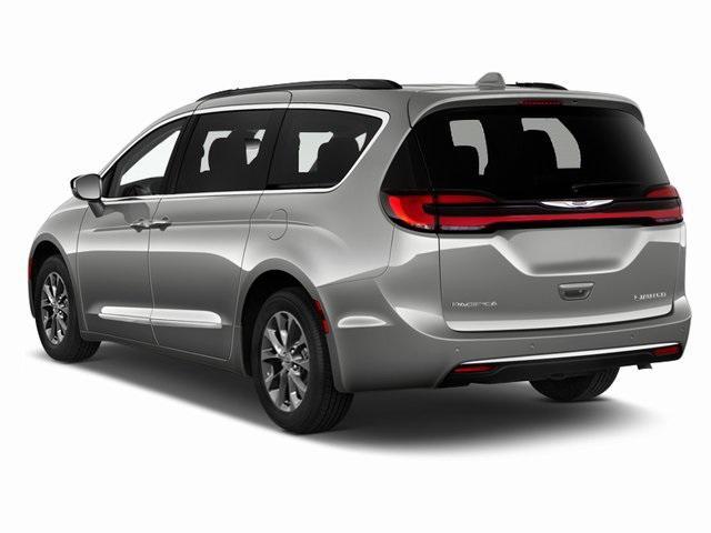 used 2023 Chrysler Pacifica car, priced at $31,257