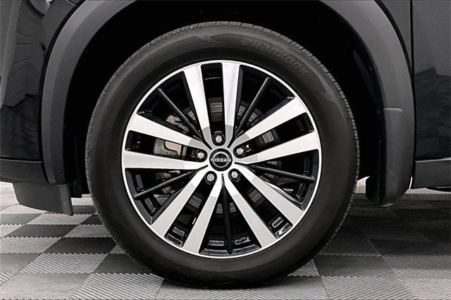 used 2023 Nissan Pathfinder car, priced at $40,642
