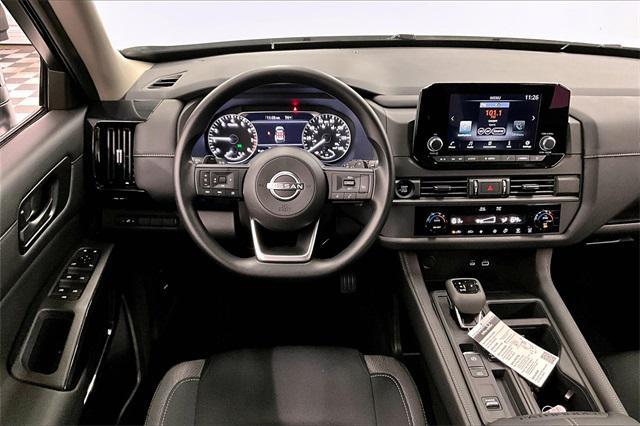 new 2025 Nissan Pathfinder car, priced at $34,752