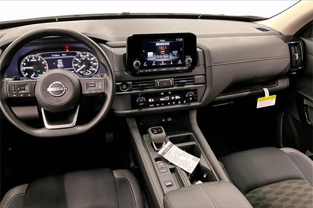 new 2025 Nissan Pathfinder car, priced at $34,752