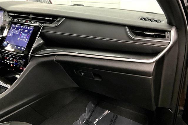 used 2022 Jeep Grand Cherokee car, priced at $33,177