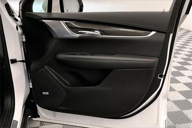 used 2023 Cadillac XT6 car, priced at $43,223