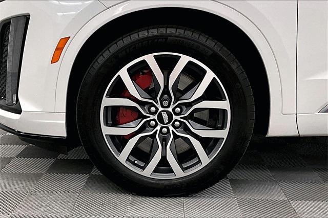 used 2023 Cadillac XT6 car, priced at $43,223