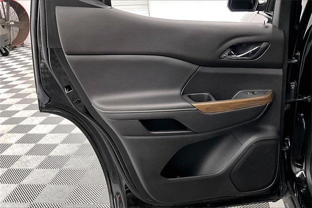 used 2023 GMC Acadia car, priced at $27,820