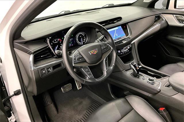 used 2021 Cadillac XT5 car, priced at $29,116