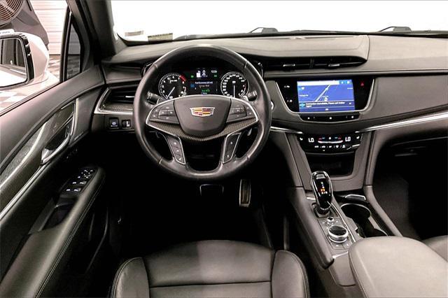 used 2021 Cadillac XT5 car, priced at $29,116