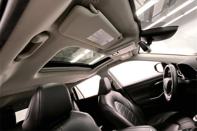 used 2022 Toyota Highlander car, priced at $37,942