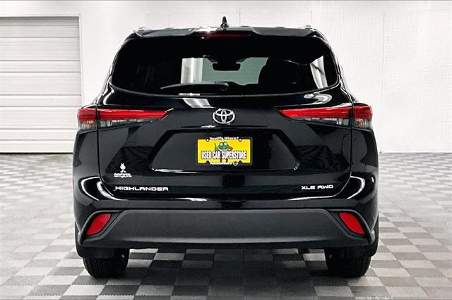 used 2022 Toyota Highlander car, priced at $37,942