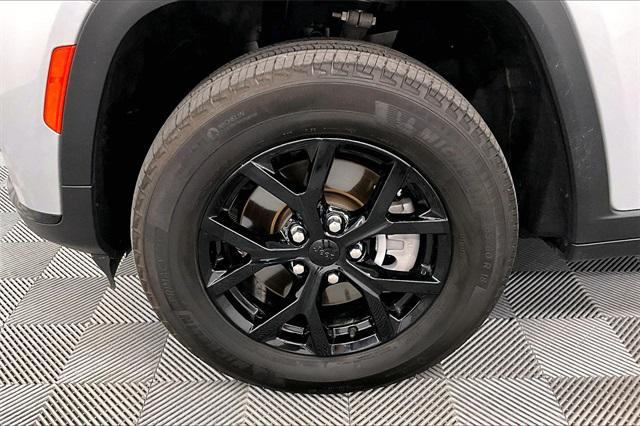 used 2024 Jeep Grand Cherokee L car, priced at $29,024