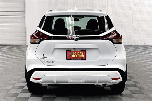 new 2025 Nissan Kicks car, priced at $21,857