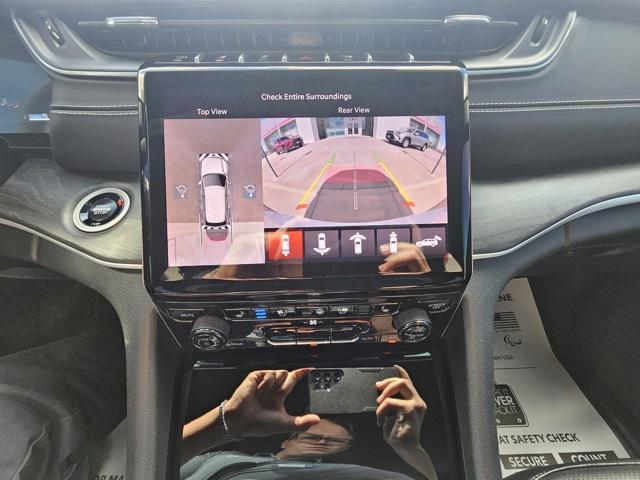 used 2025 Jeep Grand Cherokee car, priced at $41,994